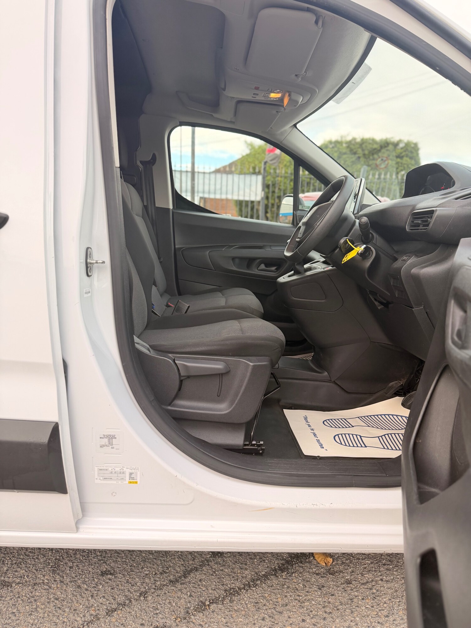 Used Peugeot Partner 2023 for sale - 76357478: Photo 14