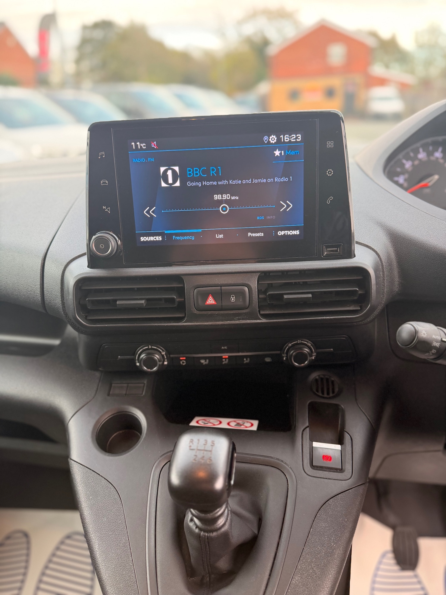 Used Peugeot Partner 2023 for sale - 76357478: Photo 16