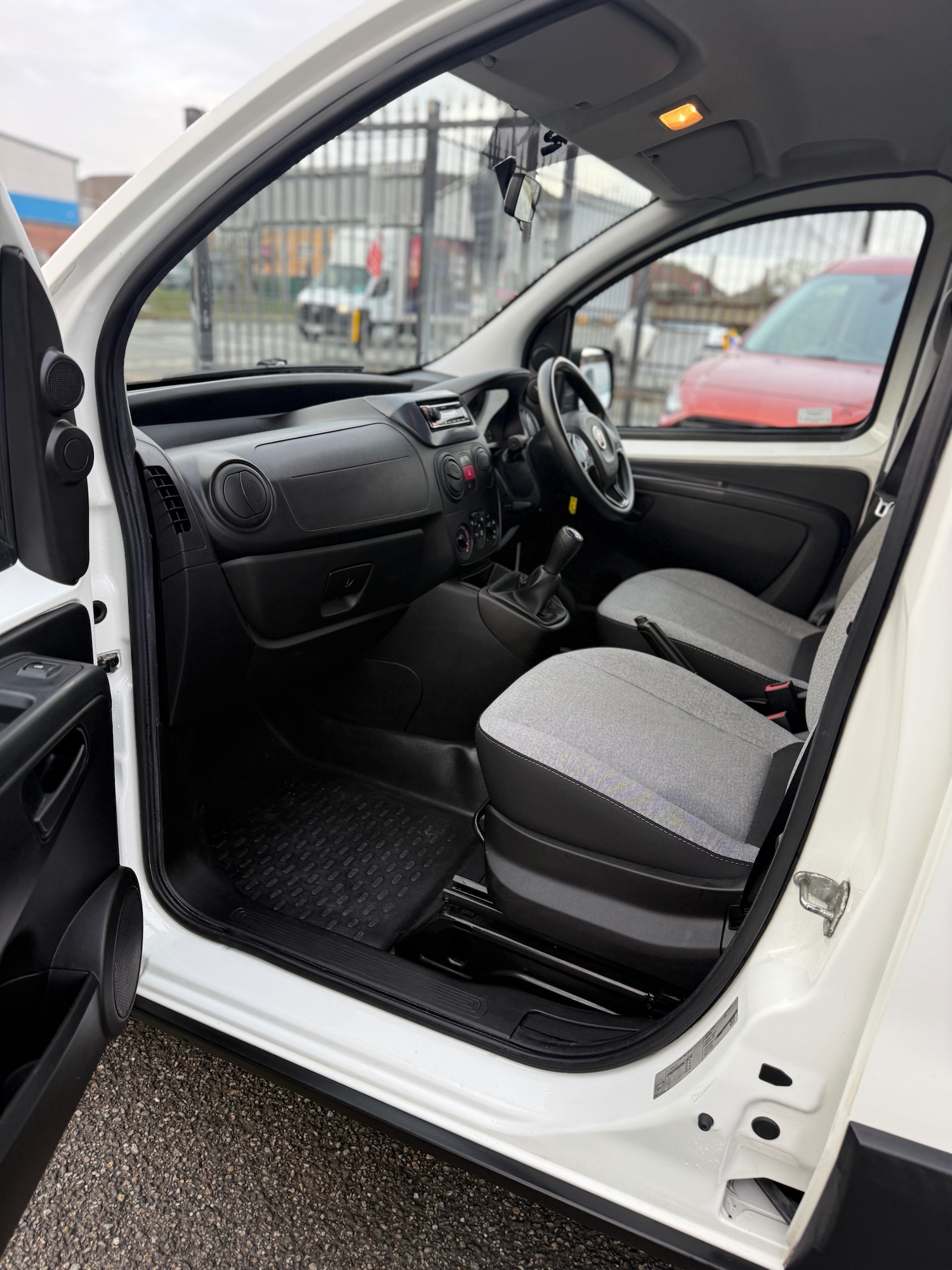 Used Fiat Fiorino 2018 for sale - 76855333: Photo 11