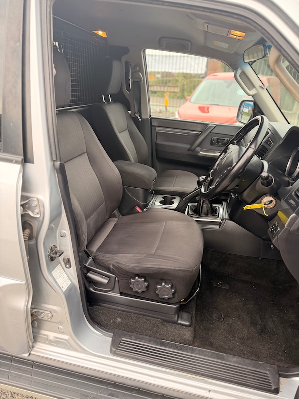 Used Mitsubishi Shogun 2012 for sale - 76314129: Photo 13