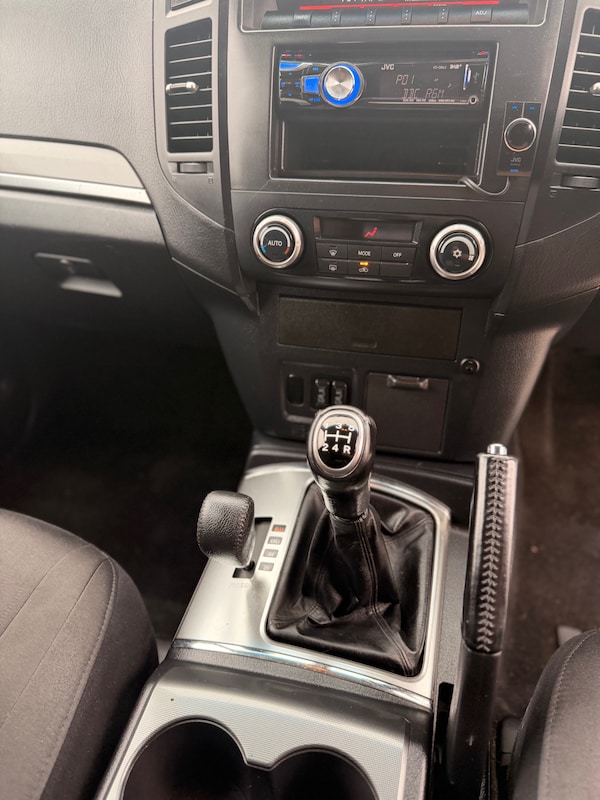 Used Mitsubishi Shogun 2012 for sale - 76314129: Photo 15
