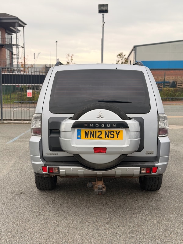 Used Mitsubishi Shogun 2012 for sale - 76314129: Photo 5