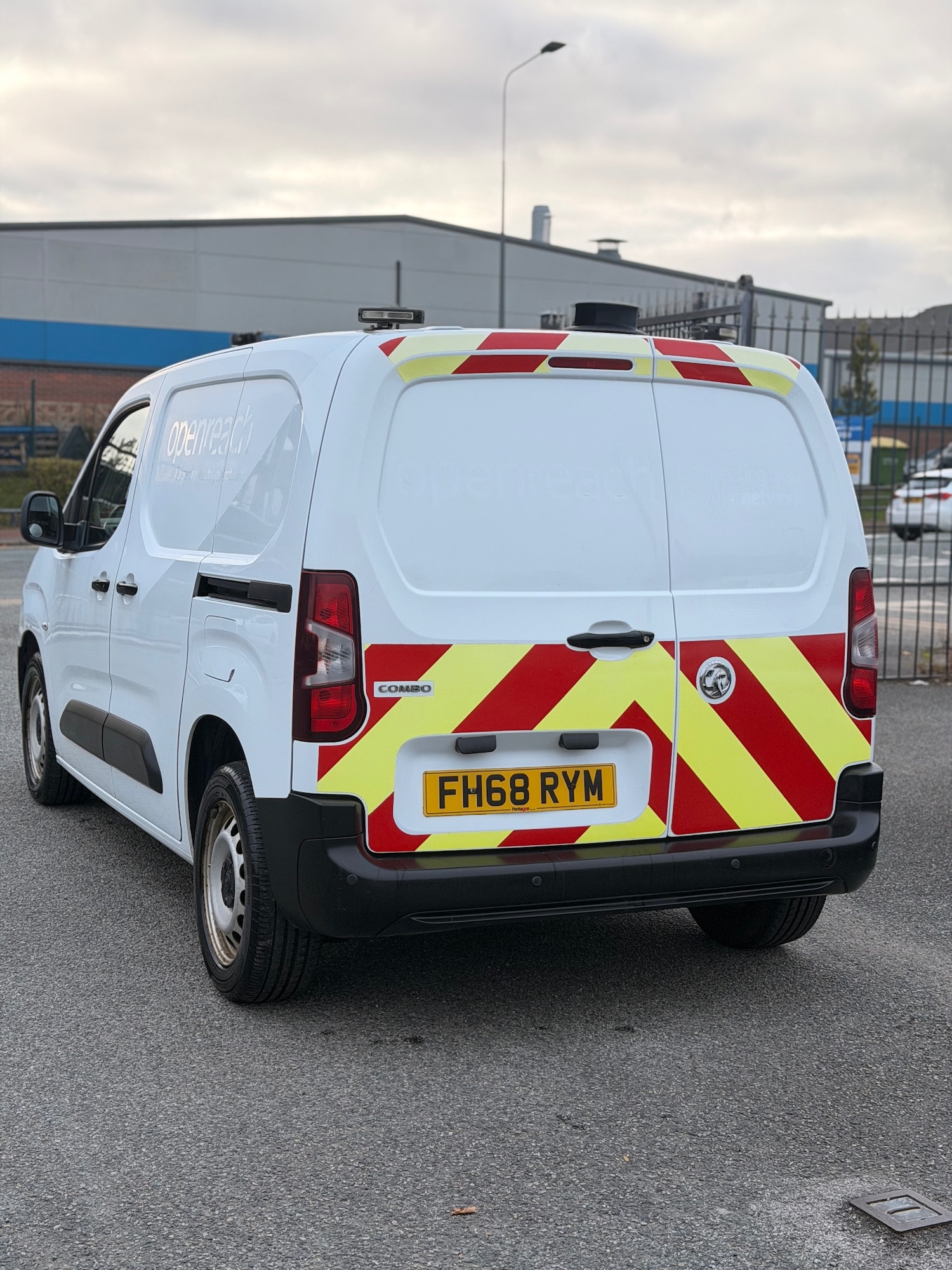 Used Vauxhall Combo 2019 for sale - 76218021: Photo 3