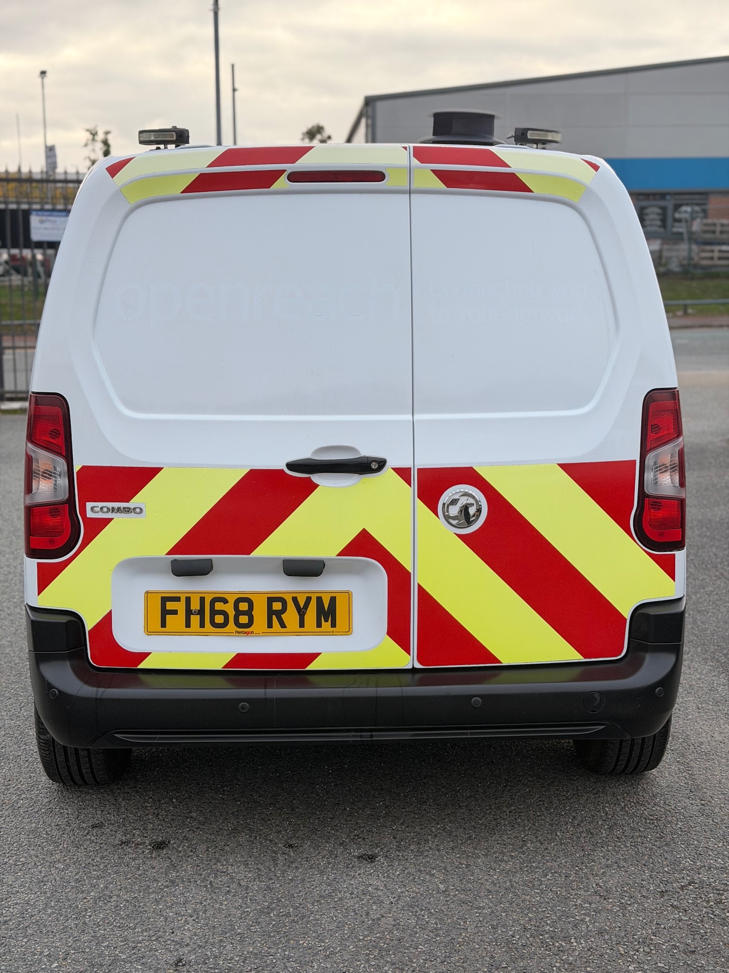 Used Vauxhall Combo 2019 for sale - 76218021: Photo 4