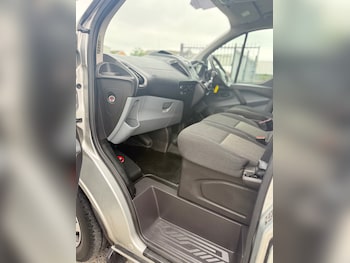 Used Ford Transit Custom 2015 for sale - 79359509: Photo