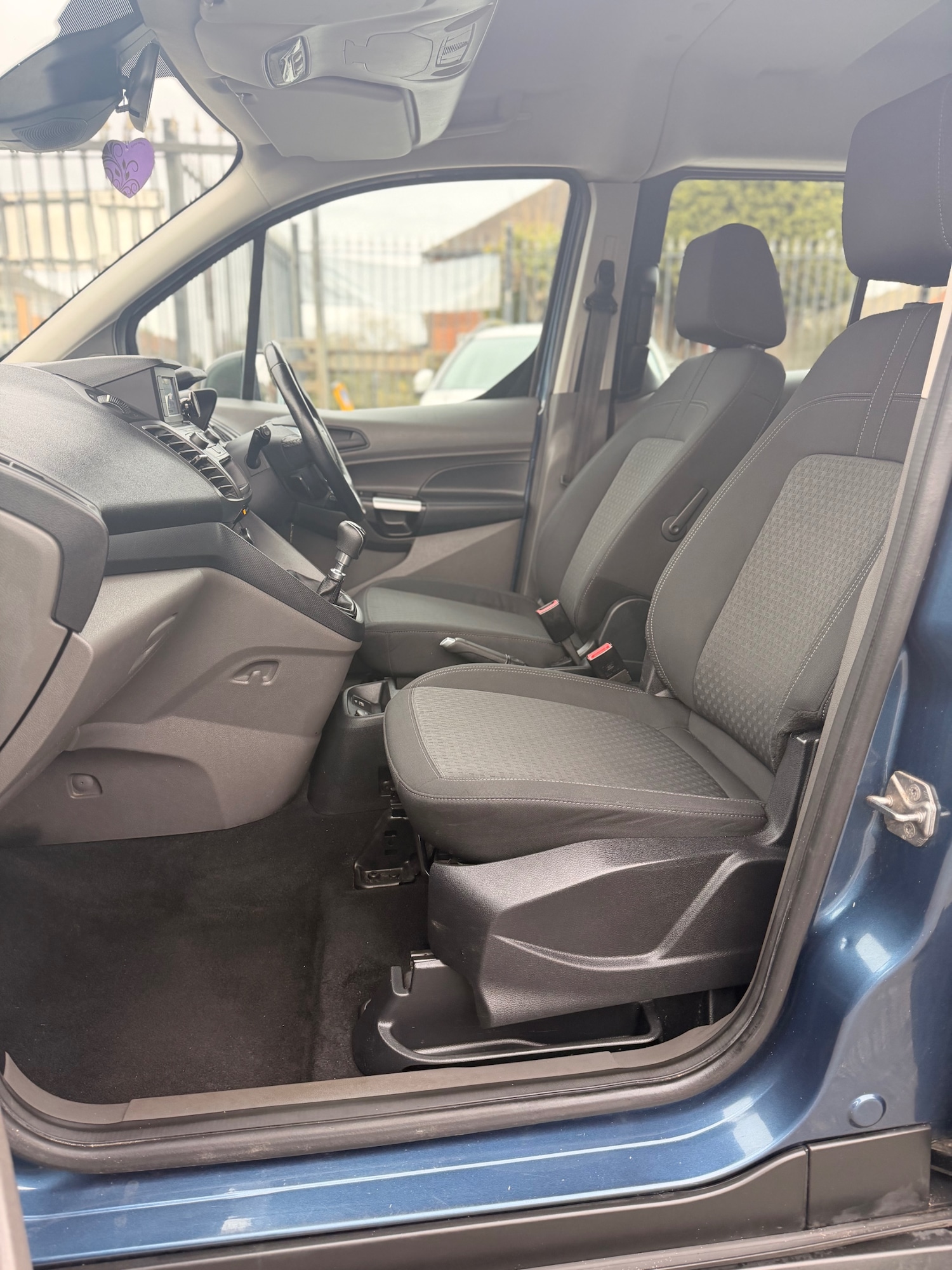 Used Ford Grand Tourneo Connect 2020 for sale - 77449897: Photo 10