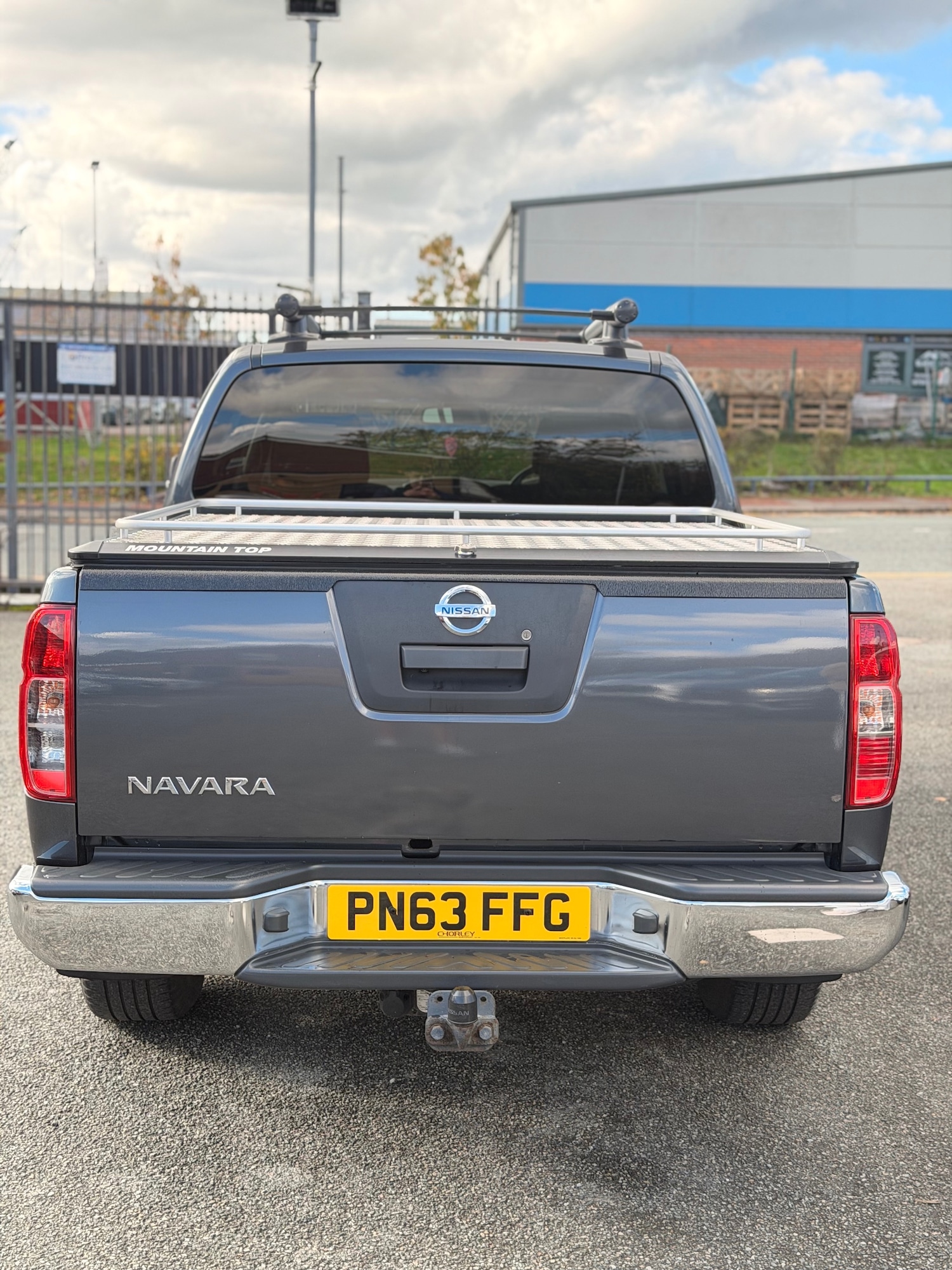 Used Nissan Navara 2013 for sale - 76347430: Photo 5