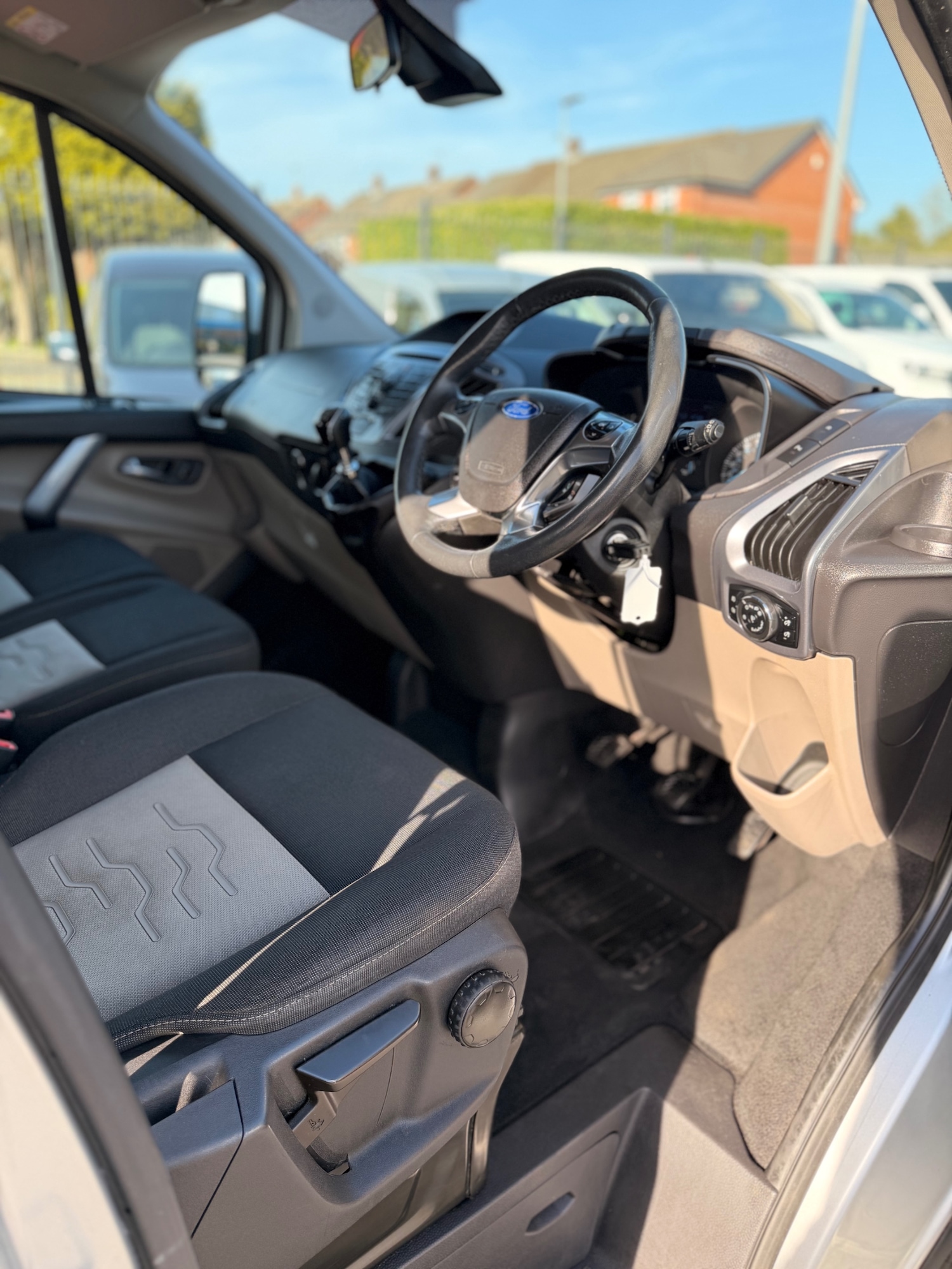 Used Ford Tourneo Custom 2015 for sale - 78183498: Photo 12