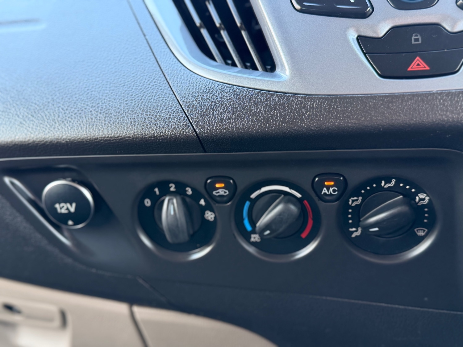 Used Ford Tourneo Custom 2015 for sale - 78183498: Photo 20