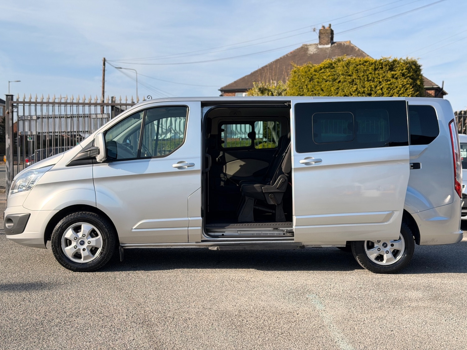 Used Ford Tourneo Custom 2015 for sale - 78183498: Photo 6