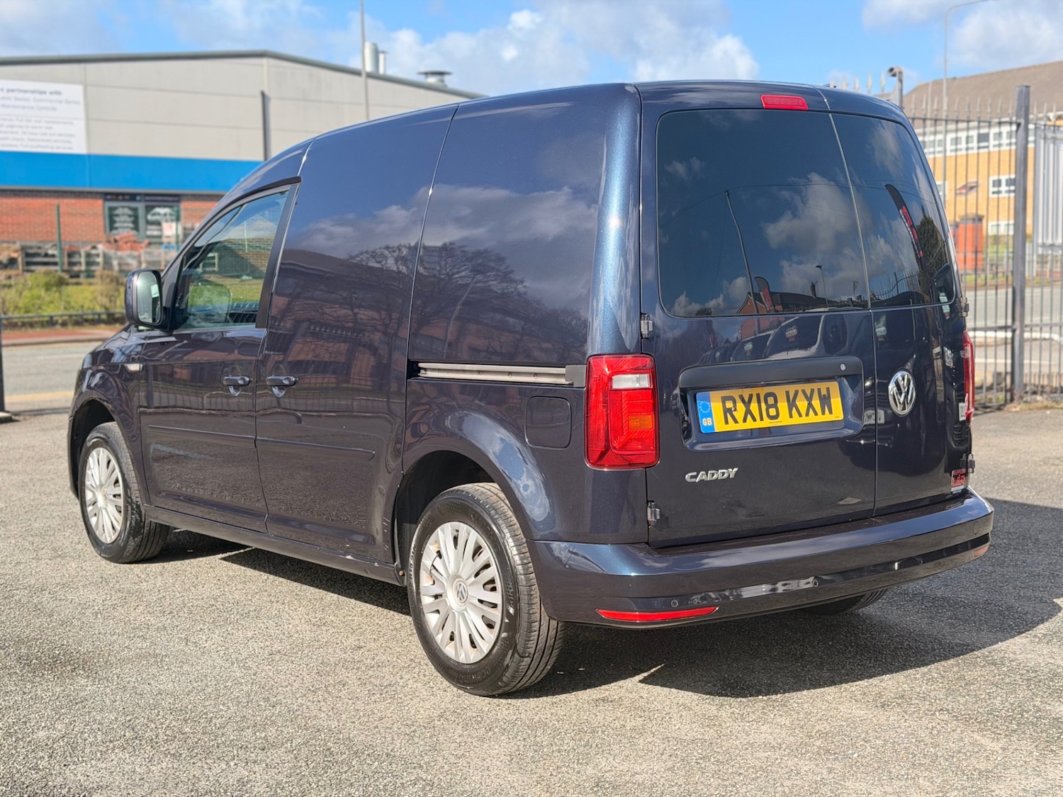 Used Volkswagen Caddy 2018 for sale - 77938629: Photo 4
