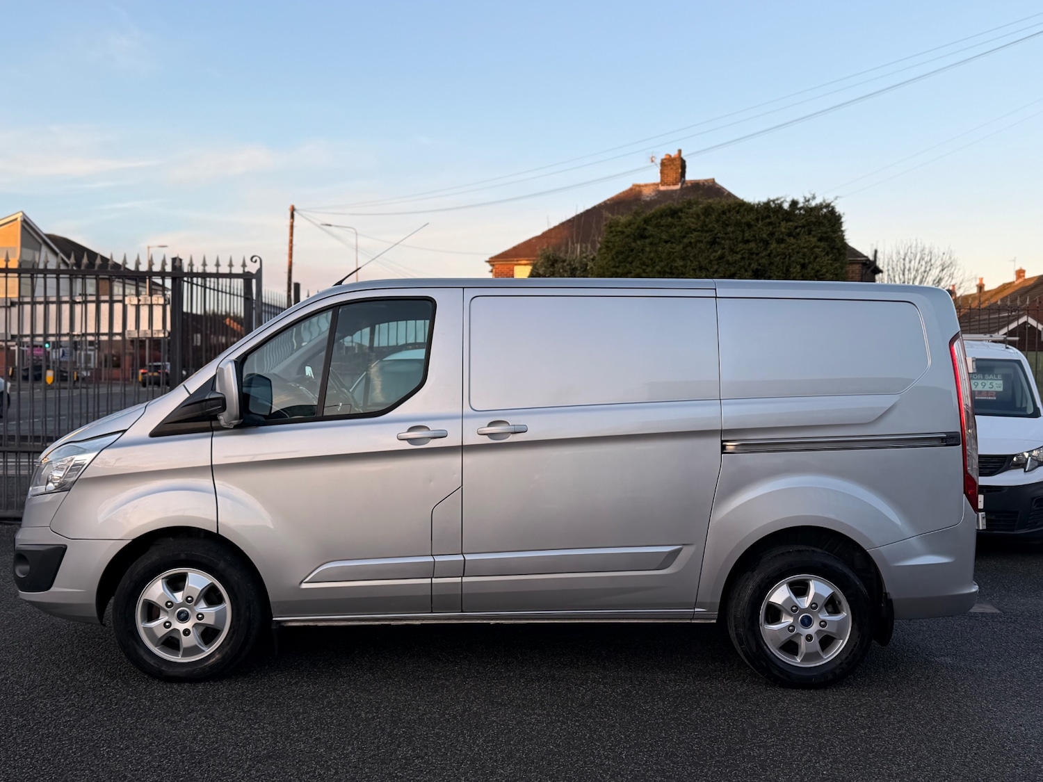 Used Ford Transit Custom 2016 for sale - 76922398: Photo 2