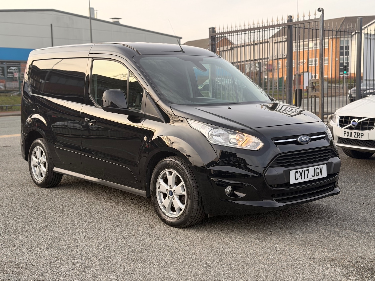 Used Ford Transit Connect 2017 for sale - 77595737: Photo 6