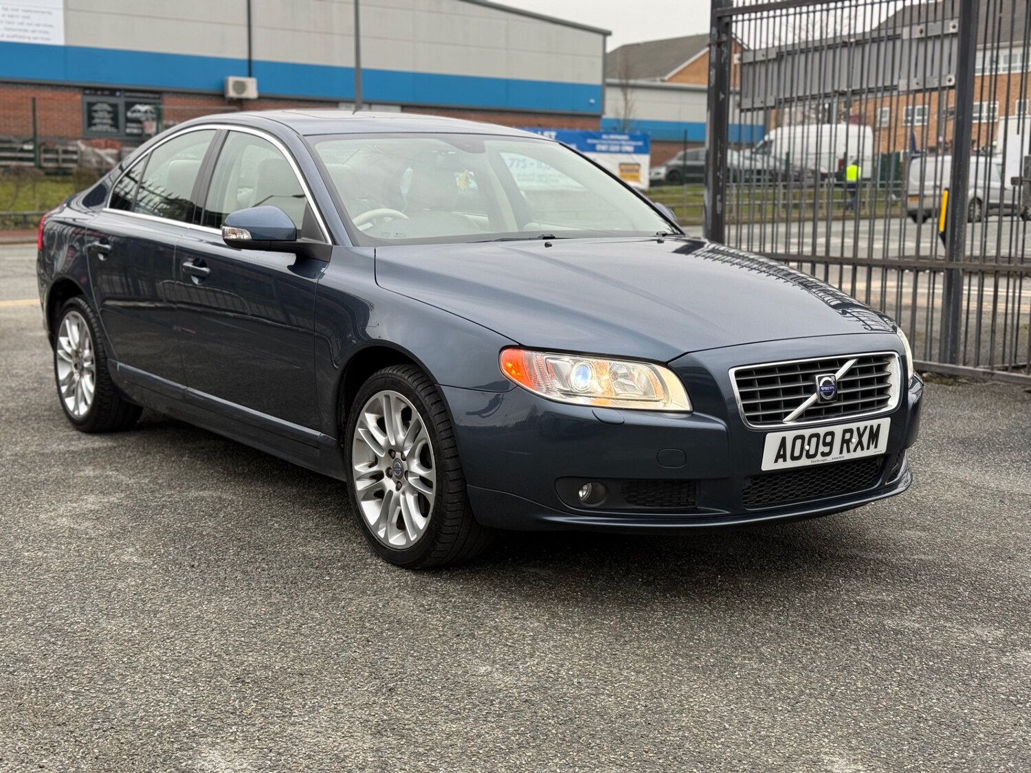 Used Volvo S80 2009 for sale - 77607713: Photo 6