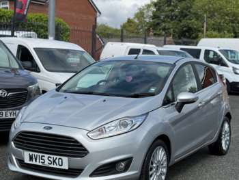 2015 (15) - 1.0 EcoBoost Titanium 5dr
