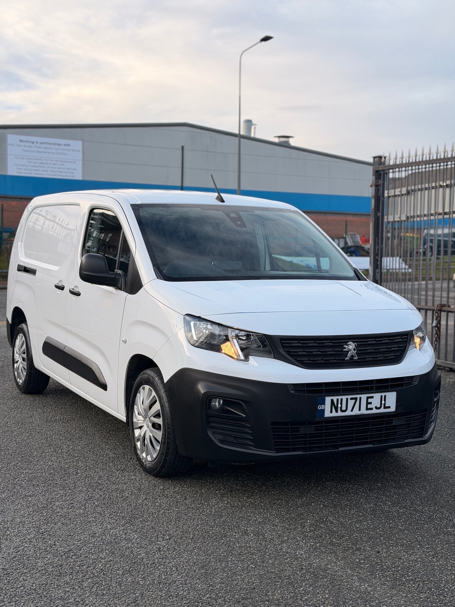 Used Peugeot Partner 2021 for sale - 77214314: Photo 6