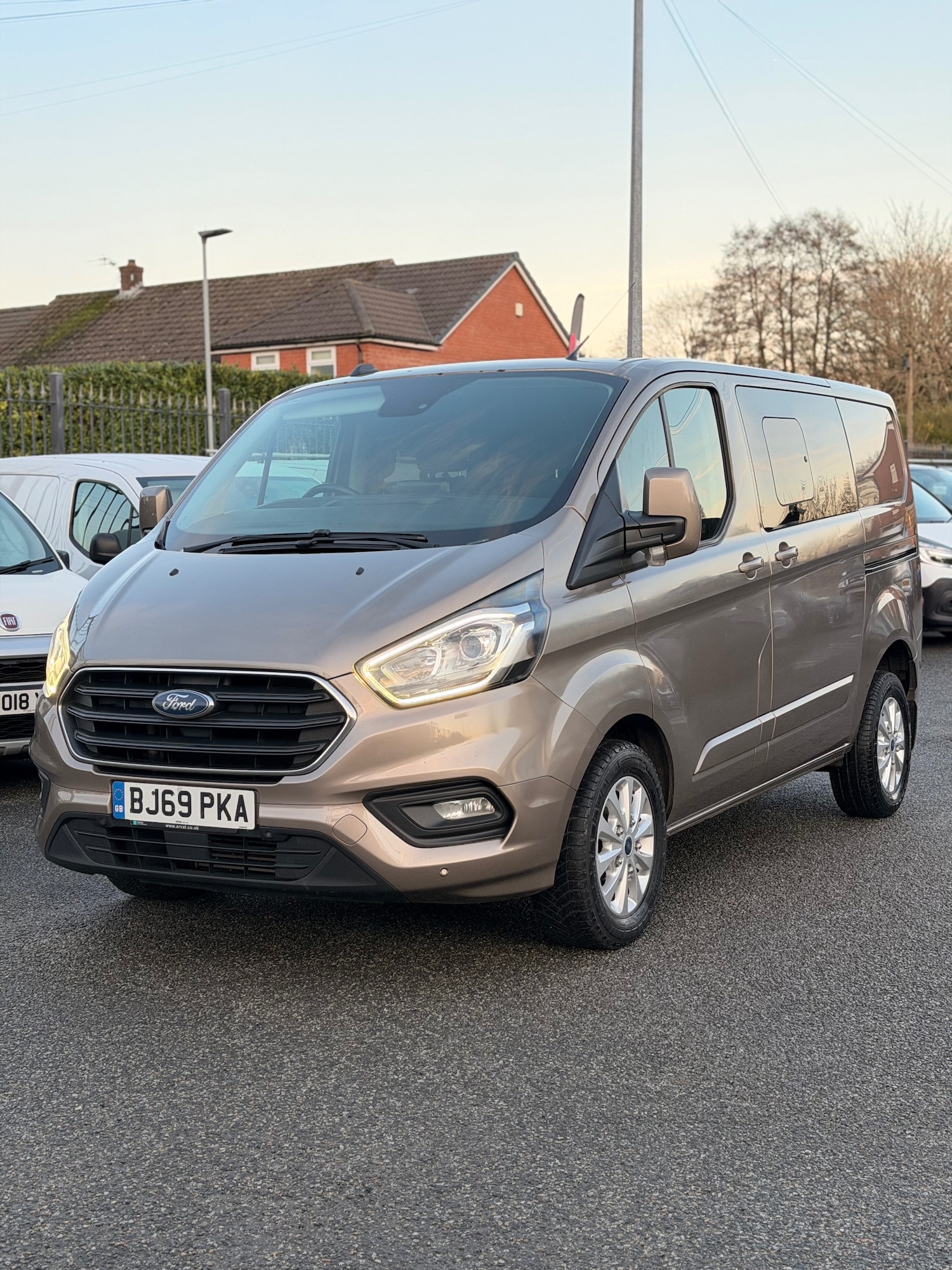 Used Ford Transit Custom 2019 for sale - 76922420: Photo 1