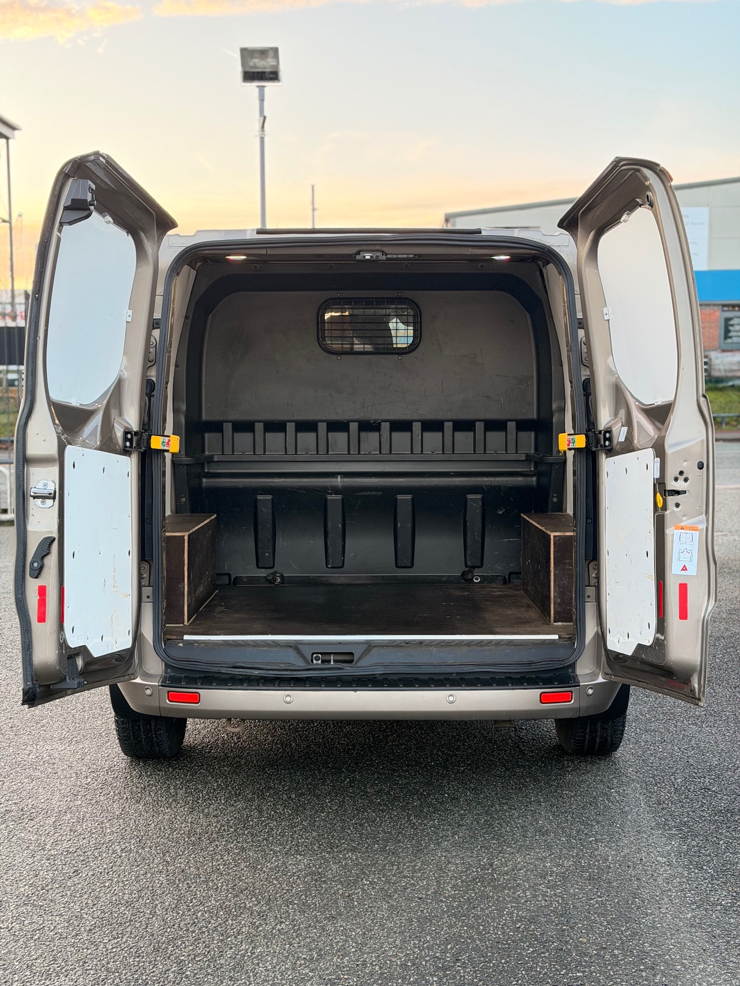 Used Ford Transit Custom 2019 for sale - 76922420: Photo 11