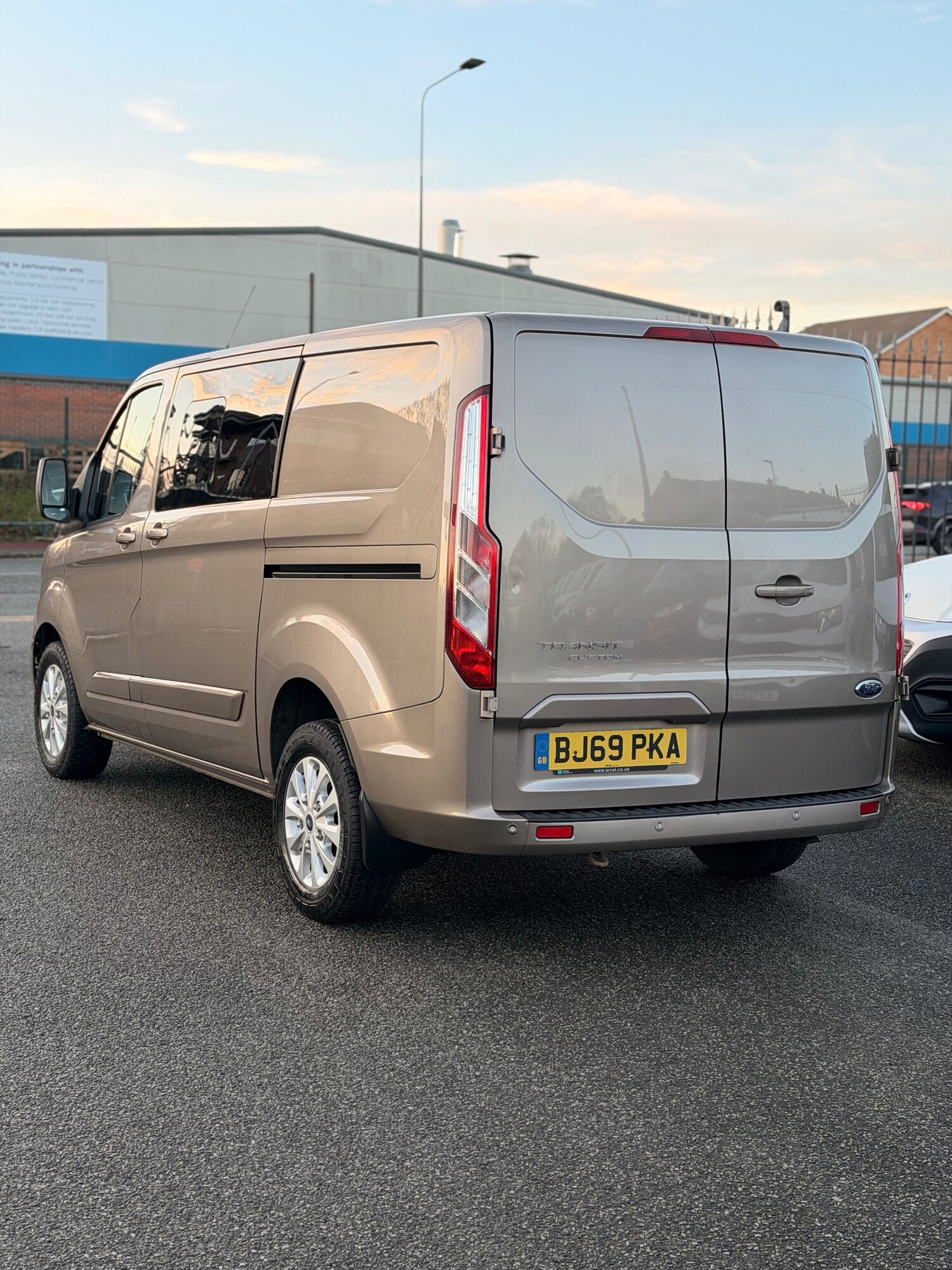 Used Ford Transit Custom 2019 for sale - 76922420: Photo 3