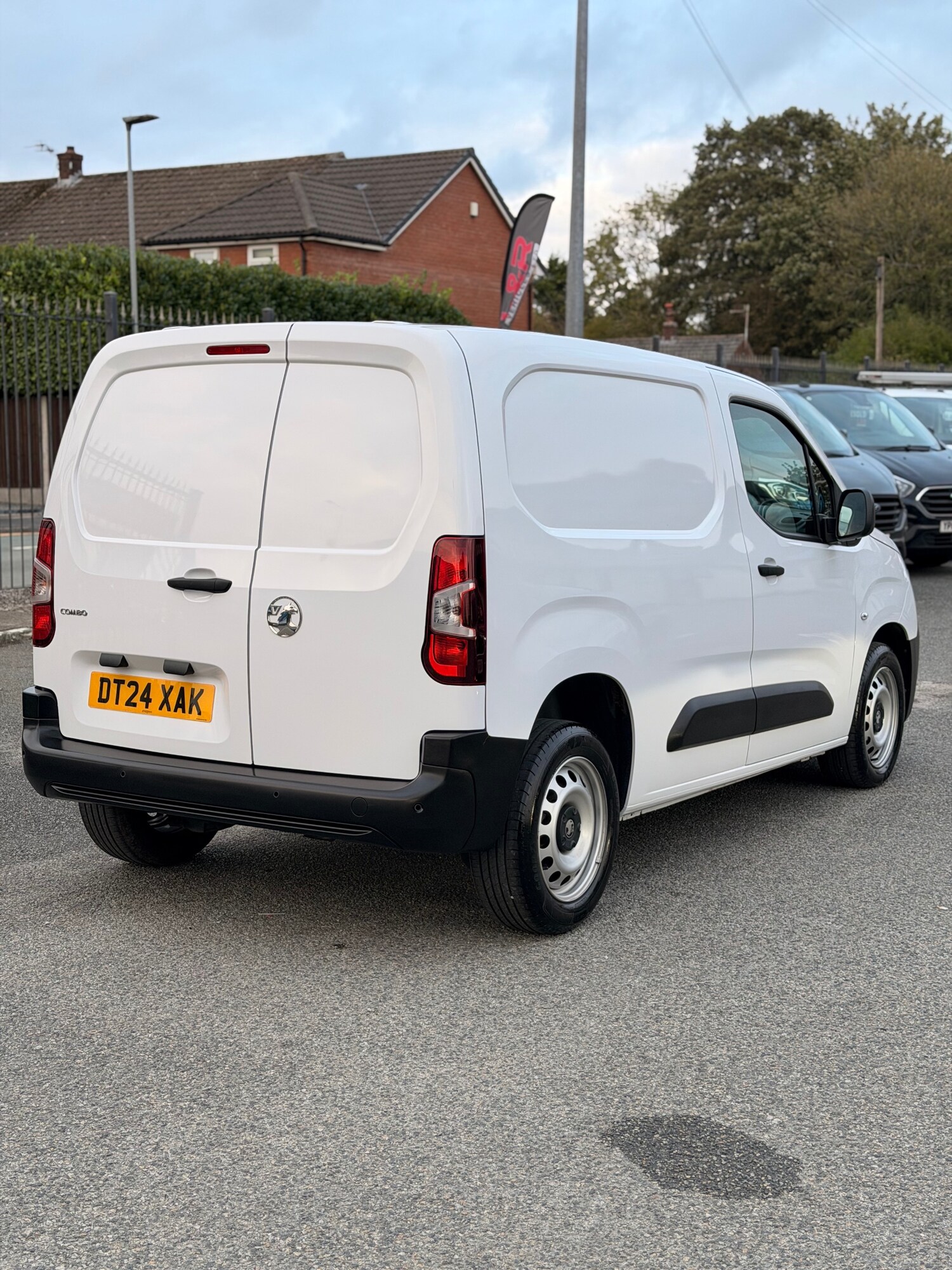Used Vauxhall Combo 2024 for sale - 76217969: Photo 8
