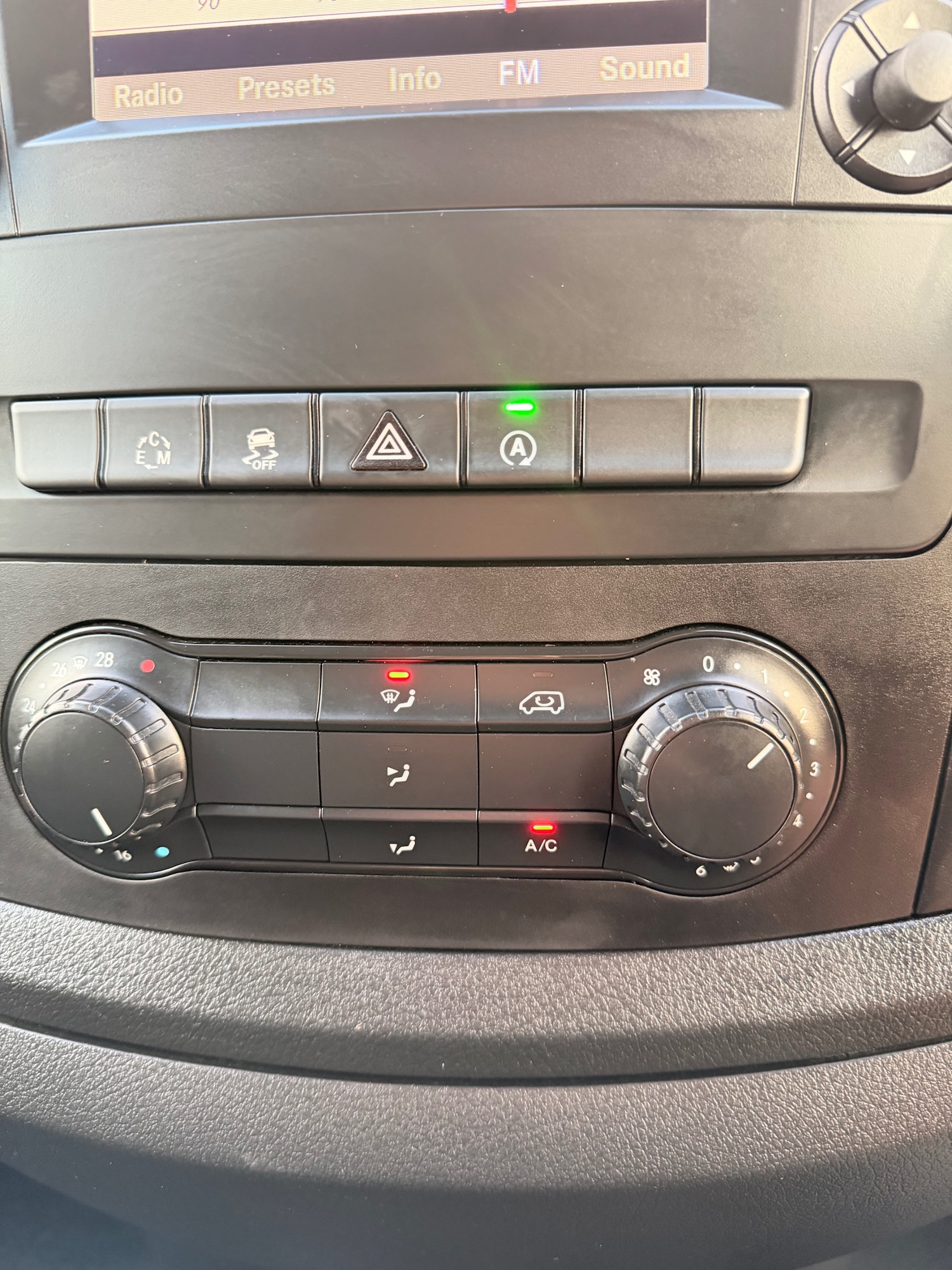 Used Mercedes-Benz Vito 2016 for sale - 77053683: Photo 16