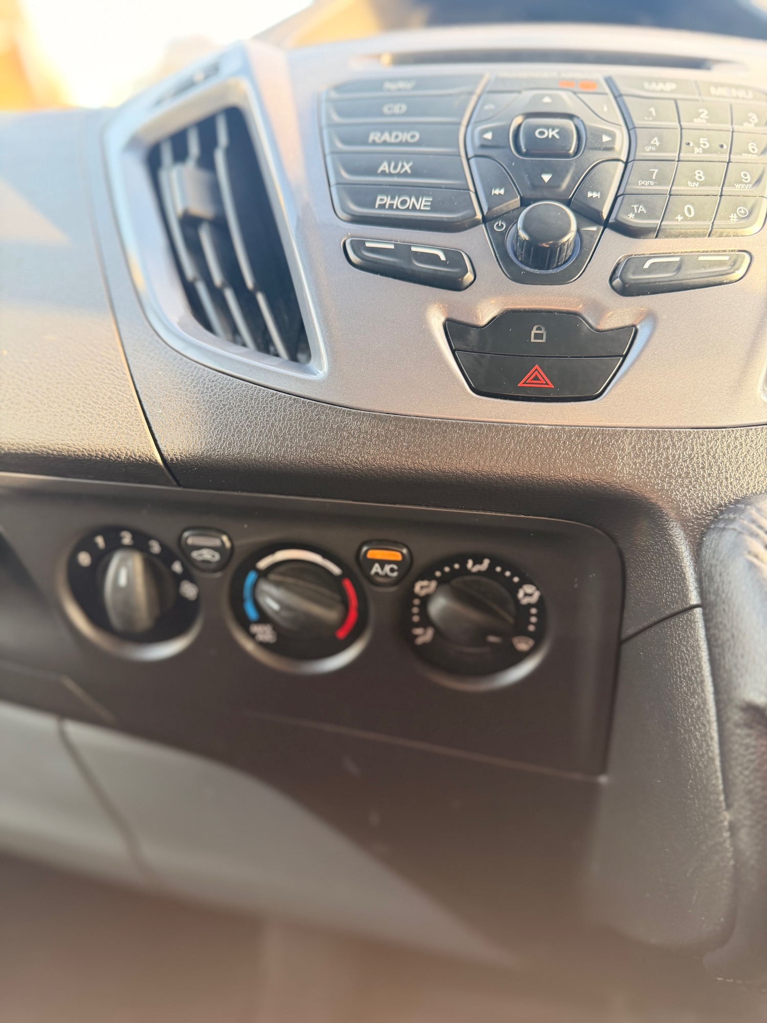 Used Ford Transit Custom 2017 for sale - 76908294: Photo 17