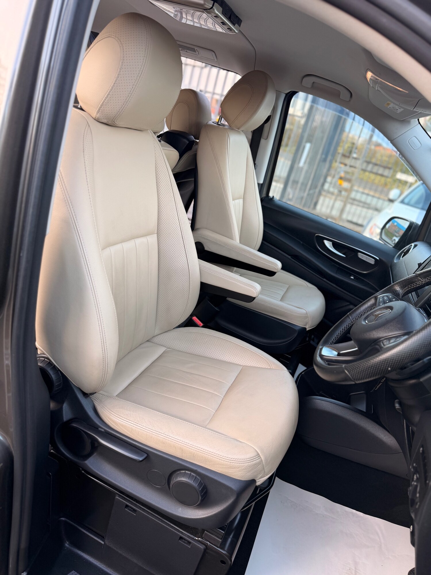 Used Mercedes-Benz Vito 2016 for sale - 77669220: Photo 15