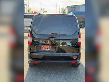 Used Ford Transit Courier 2018 for sale - 79826258: Photo