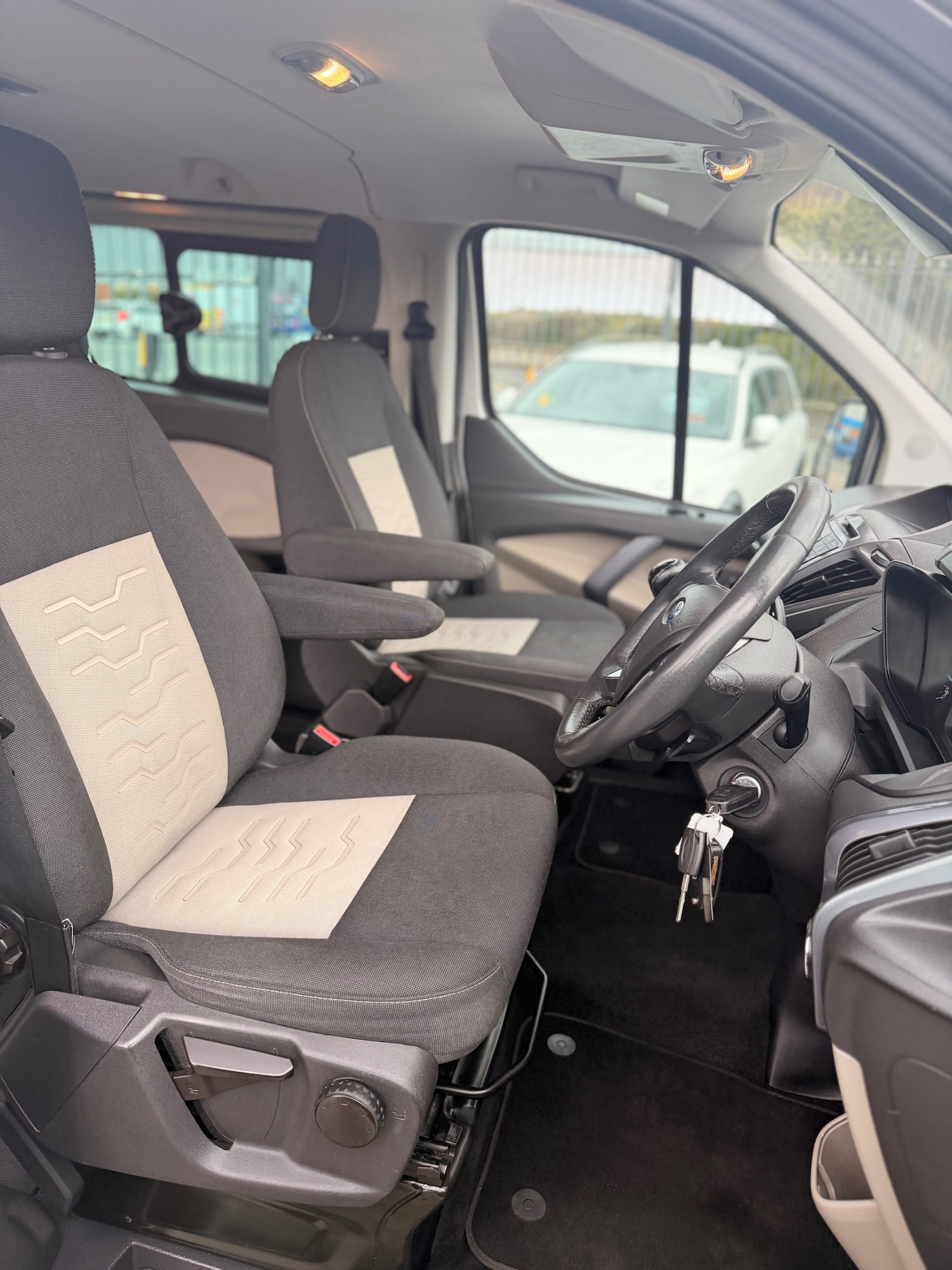 Used Ford Transit Custom 2015 for sale - 77851109: Photo 16