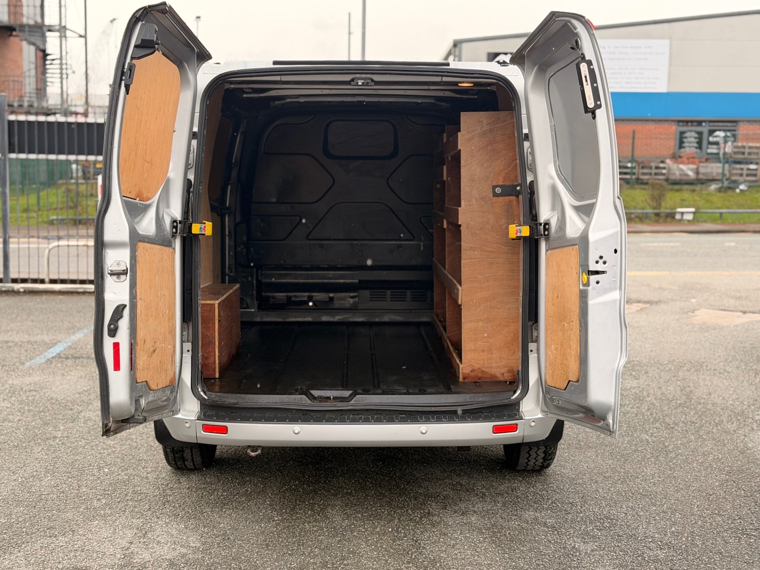 Used Ford Transit Custom 2015 for sale - 77695317: Photo 4