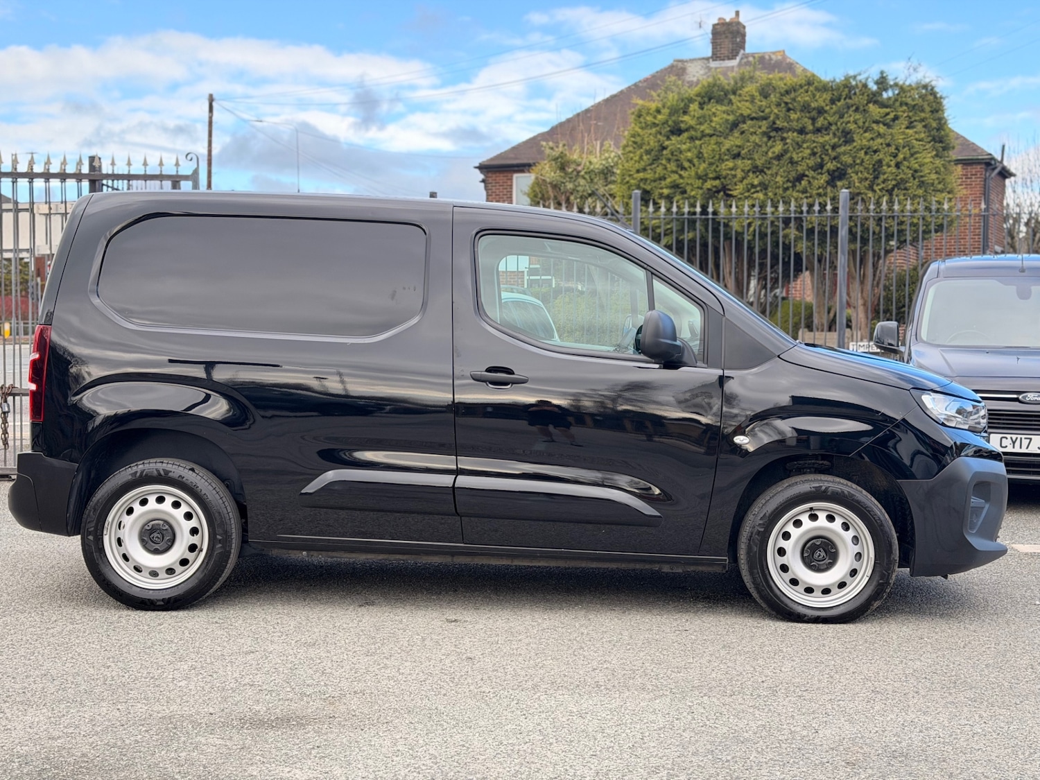 Used Peugeot Partner 2024 for sale - 77889321: Photo 7