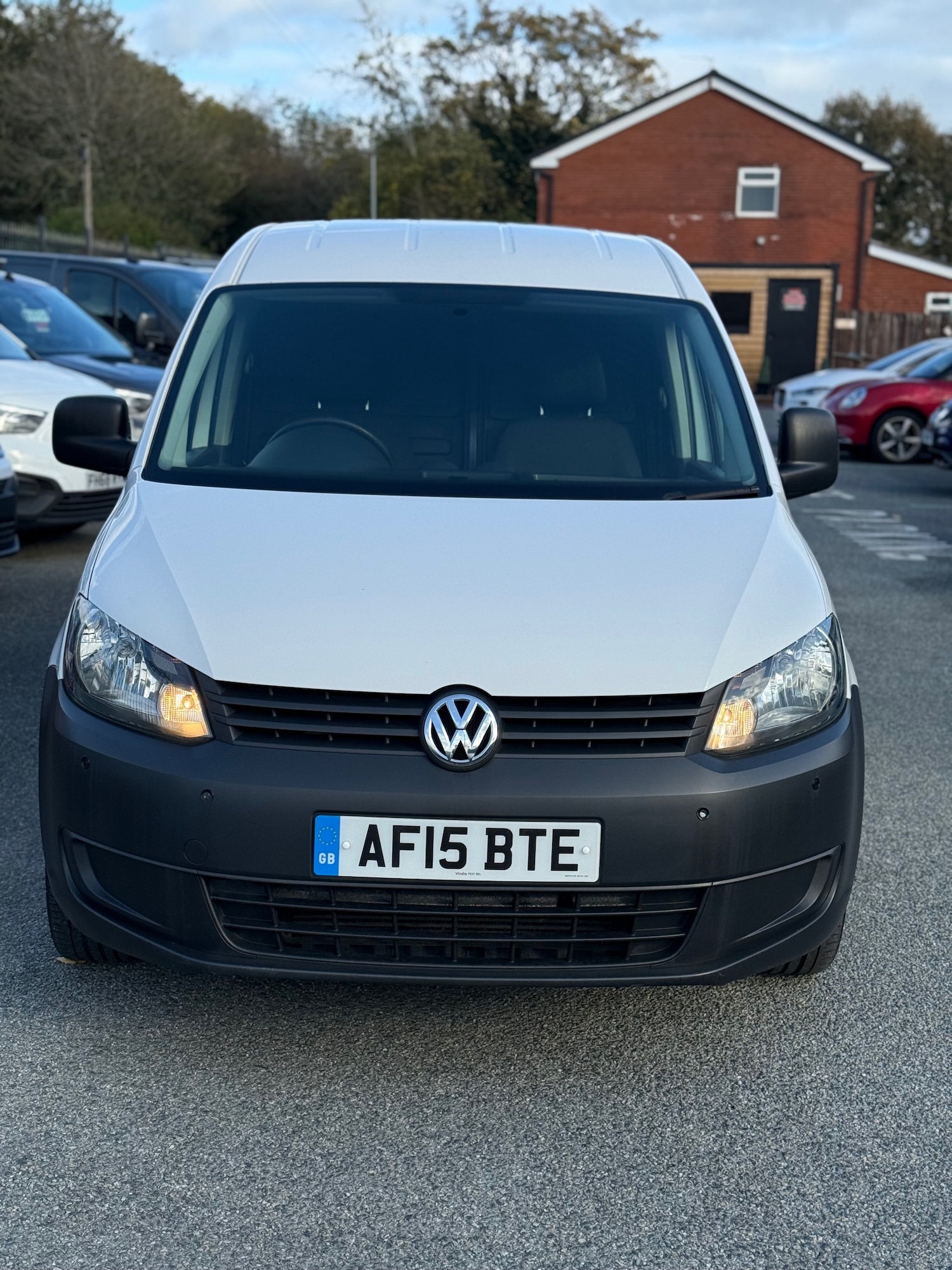 Used Volkswagen Caddy 2015 for sale - 76376786: Photo 3