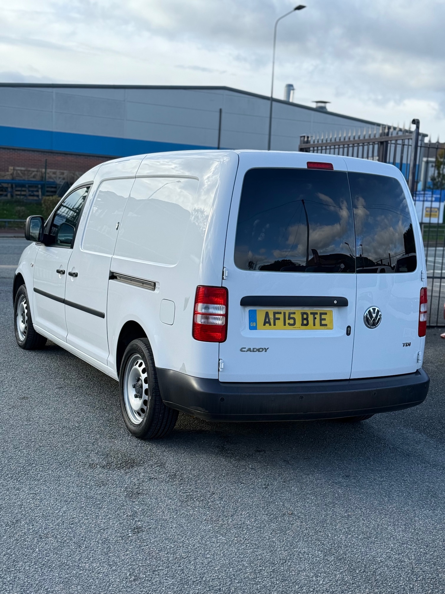 Used Volkswagen Caddy 2015 for sale - 76376786: Photo 7