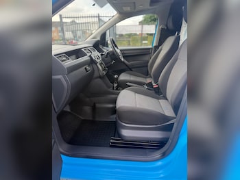 Used Volkswagen Caddy Maxi 2016 for sale - 79364453: Photo