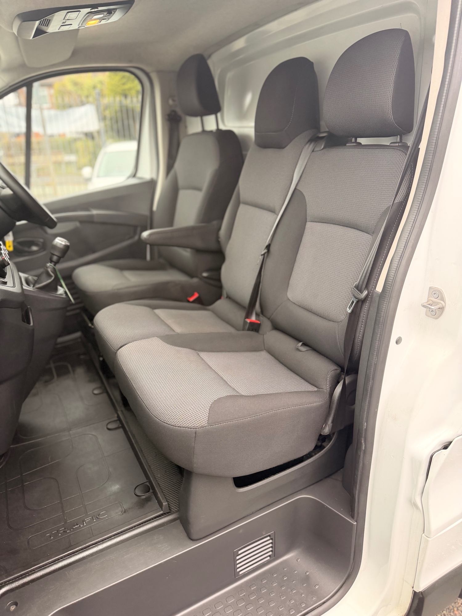 Used Renault Trafic 2022 for sale - 77715173: Photo 12