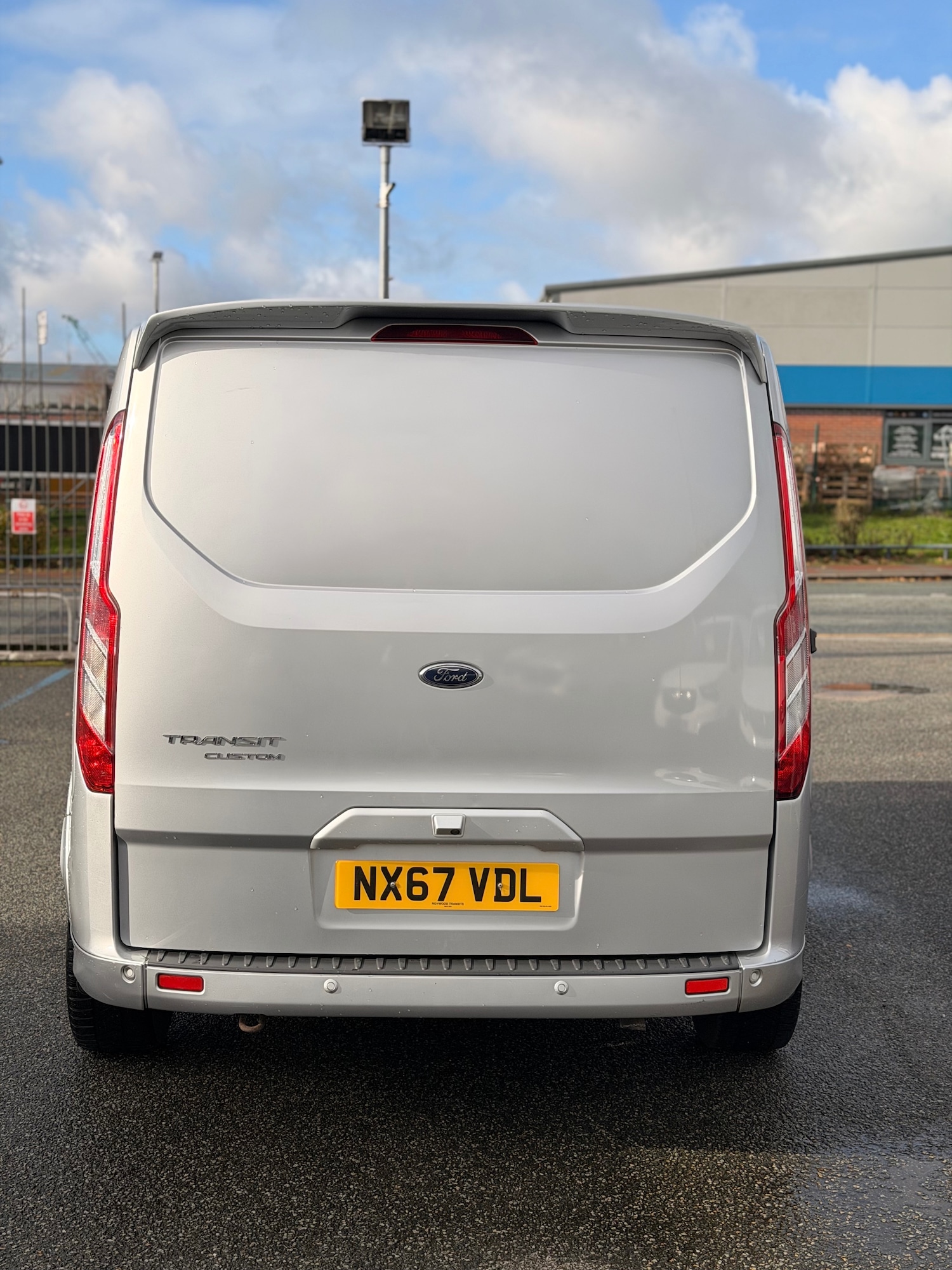 Used Ford Transit Custom 2017 for sale - 76445055: Photo 4