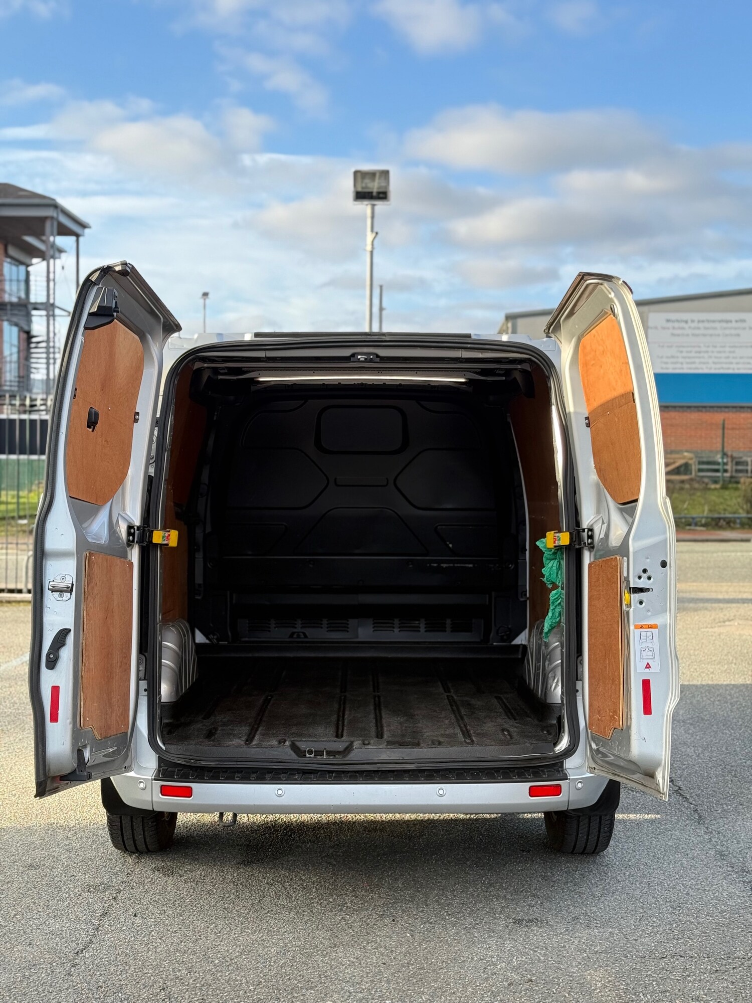 Used Ford Transit Custom 2022 for sale - 77053430: Photo 10