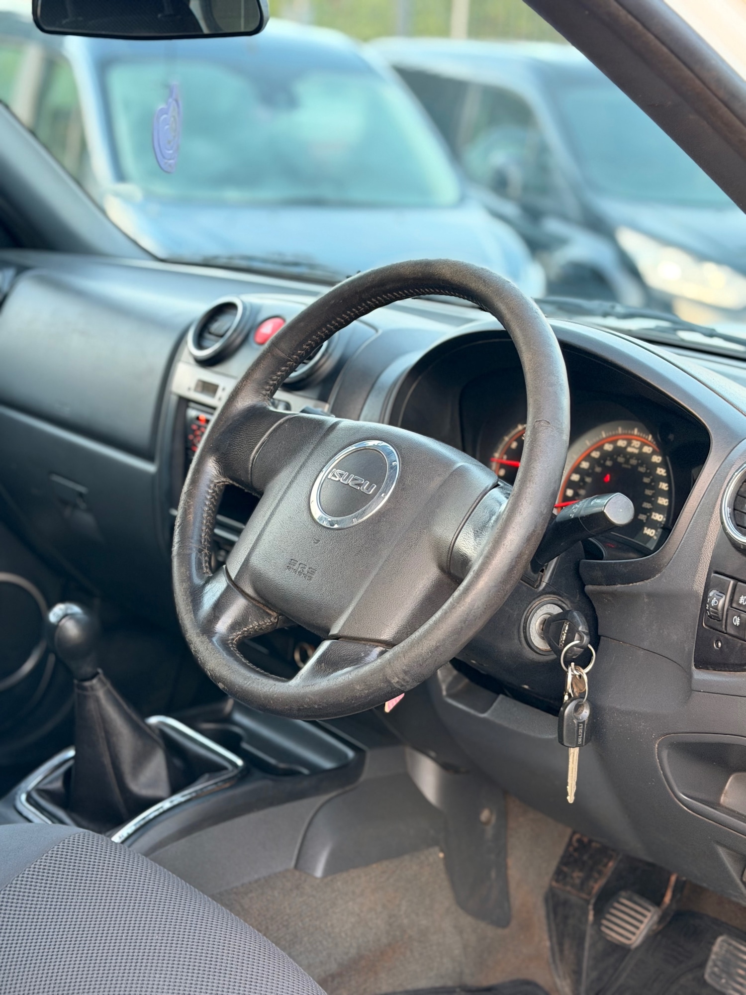 Used Isuzu Rodeo 2010 for sale - 77681950: Photo 12