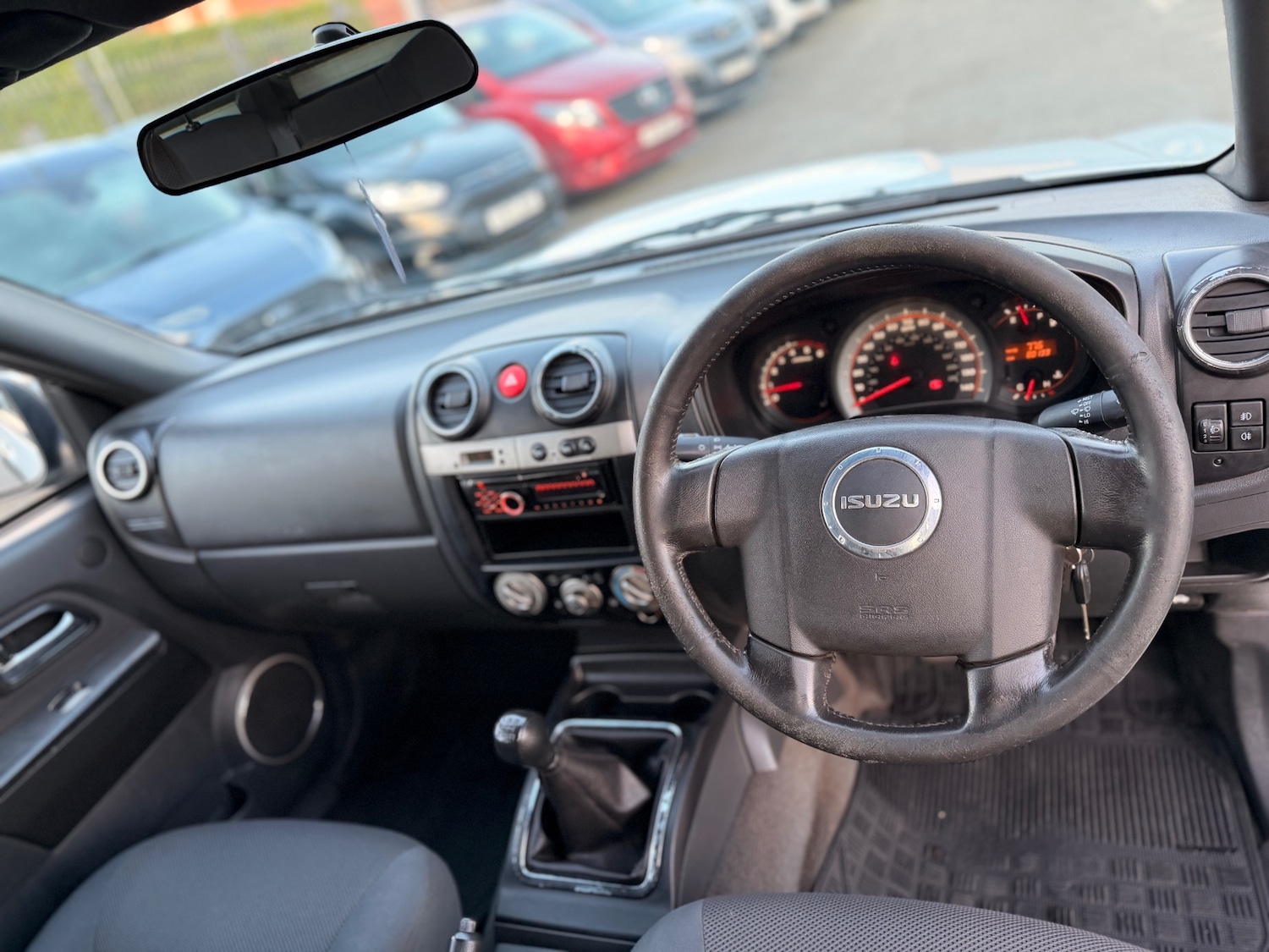 Used Isuzu Rodeo 2010 for sale - 77681950: Photo 14