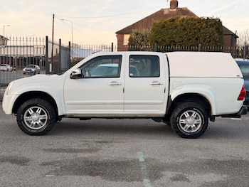 Used Isuzu Rodeo 2010 for sale - 77681950: Photo