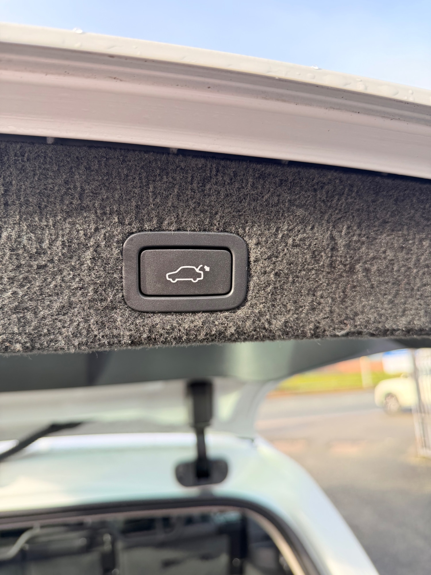 Used Volvo XC70 2011 for sale - 77395351: Photo 17