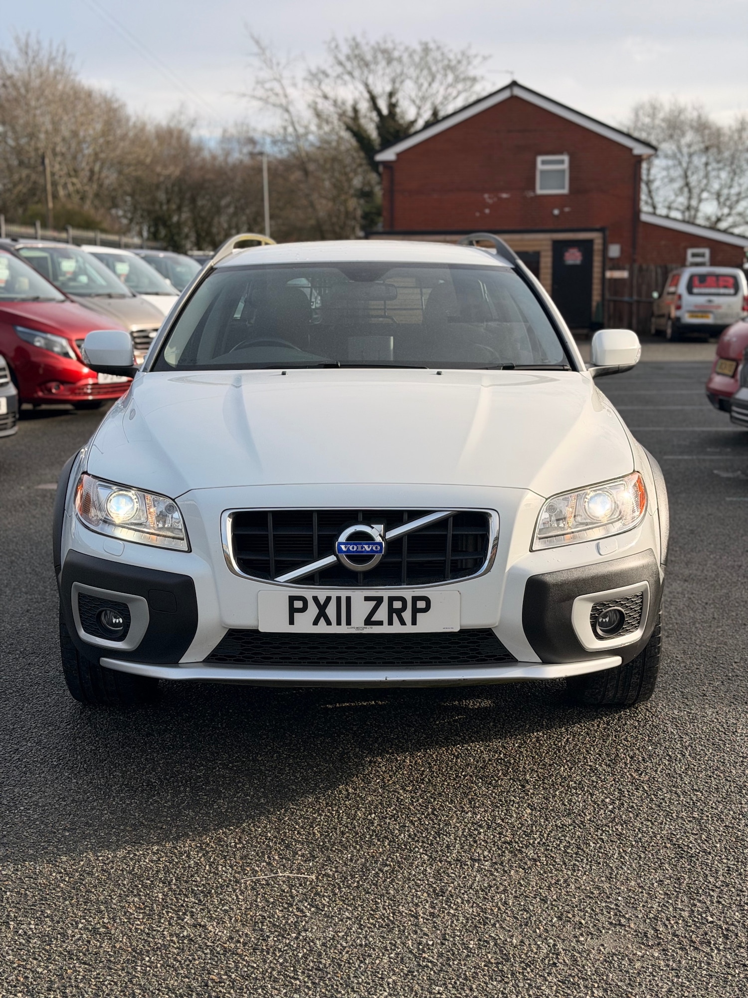 Used Volvo XC70 2011 for sale - 77395351: Photo 3