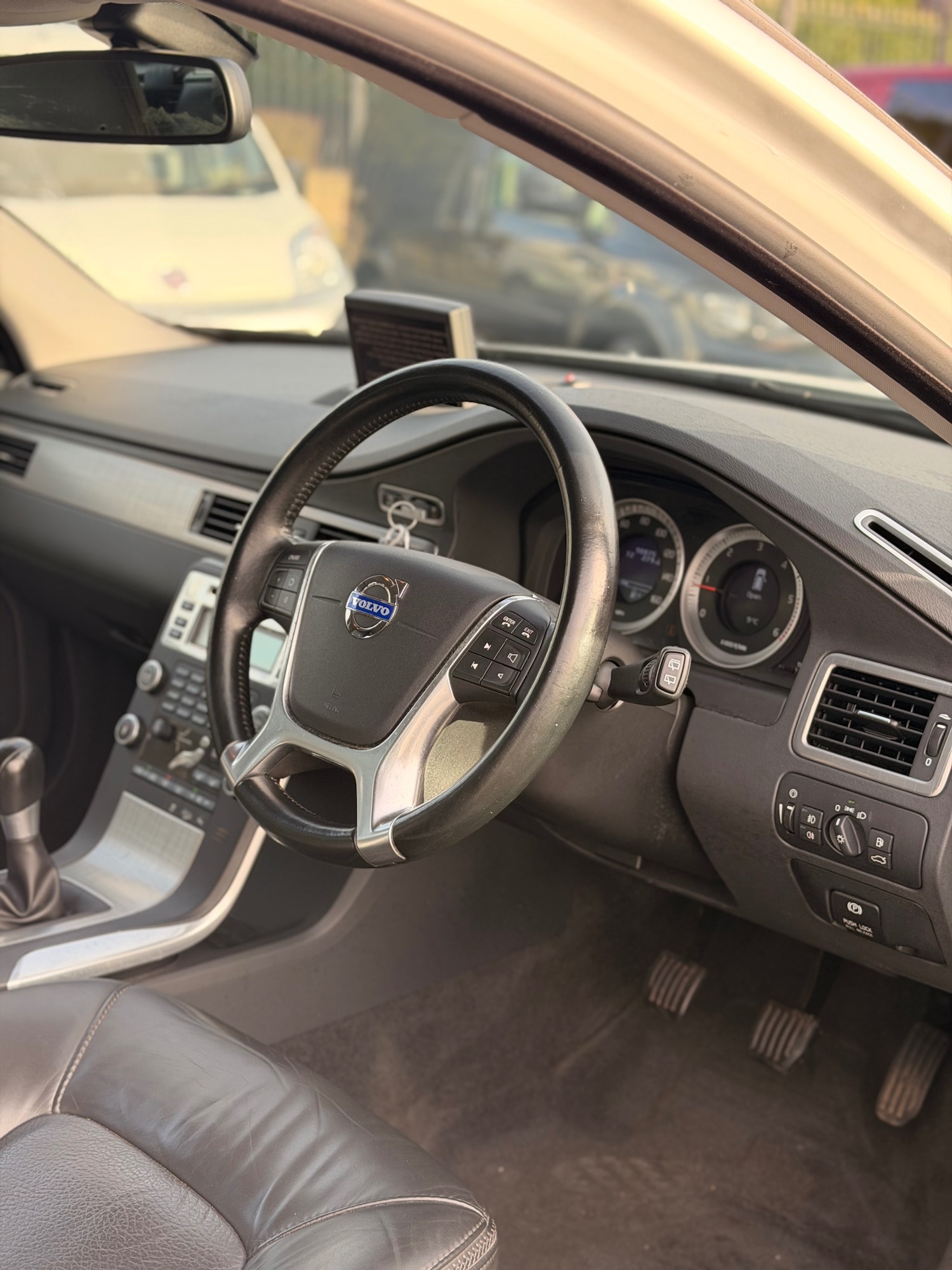 Used Volvo XC70 2011 for sale - 77395351: Photo 9