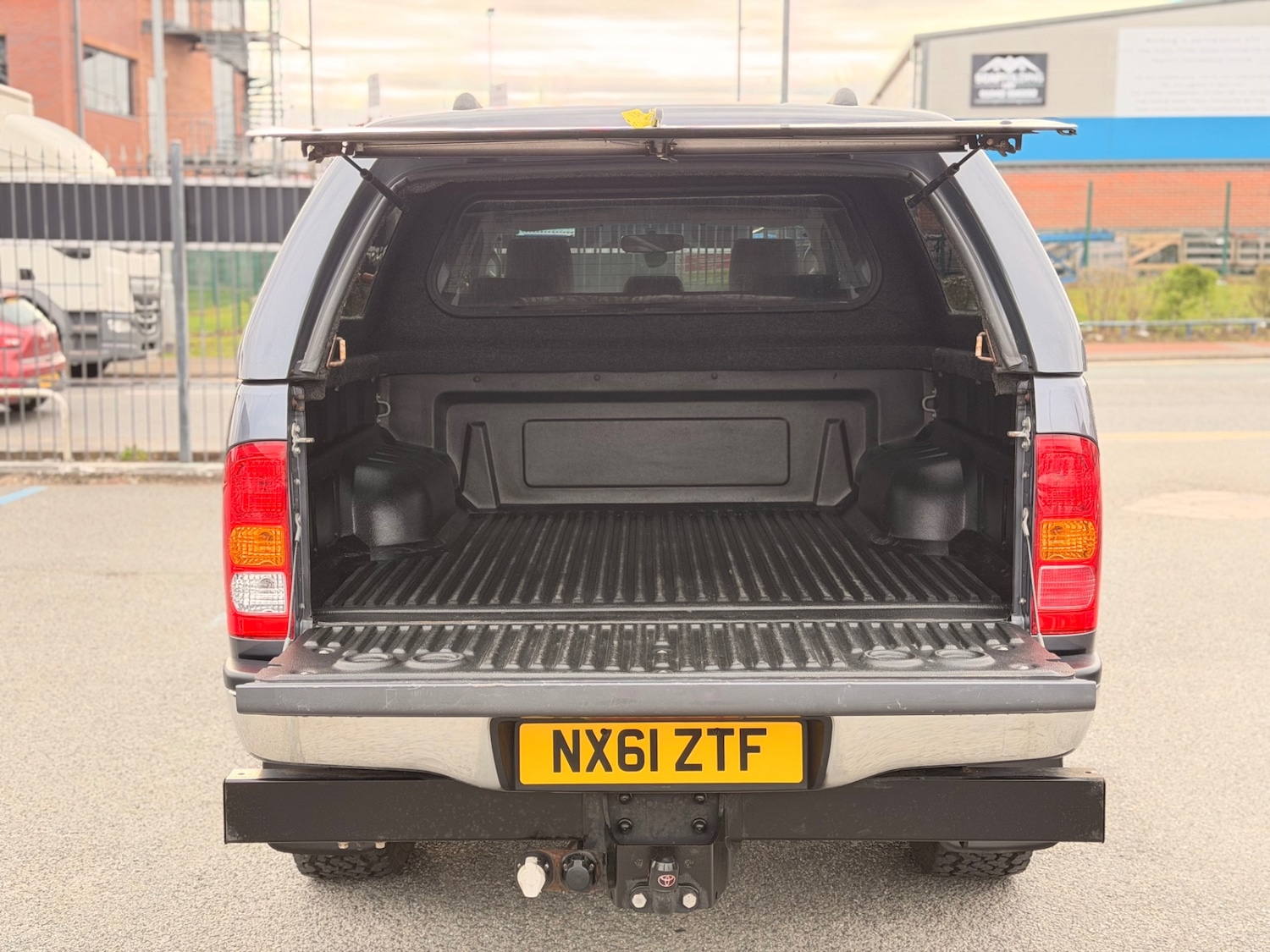 Used Toyota Hilux 2011 for sale - 78045974: Photo 6