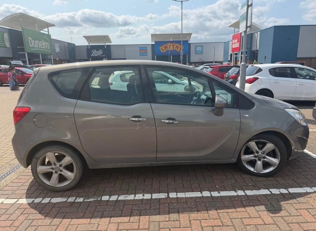 Used Vauxhall Meriva 2013 for sale - 78009378: Photo 2