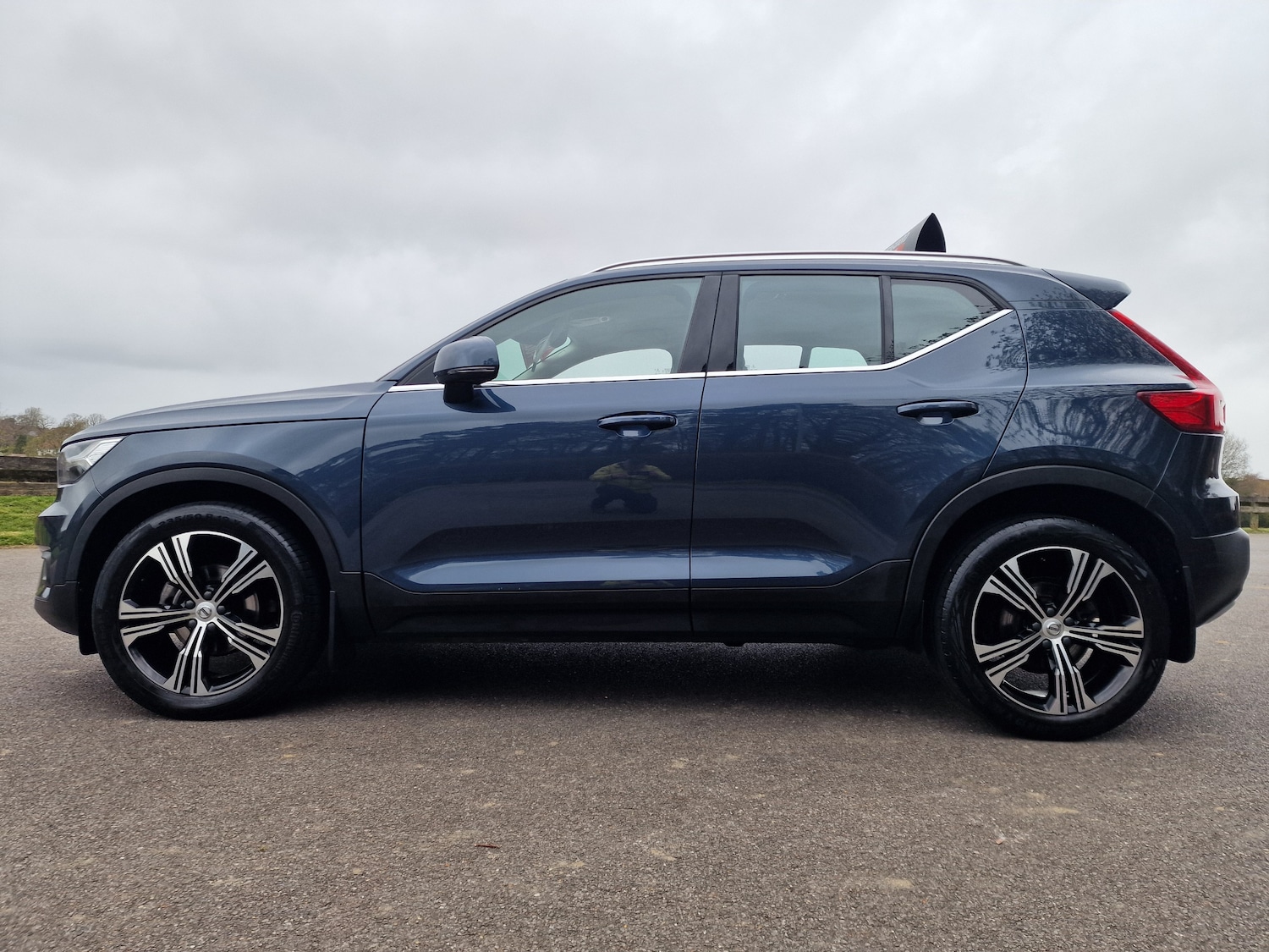 Used Volvo XC40 2020 for sale - 78039508: Photo 2