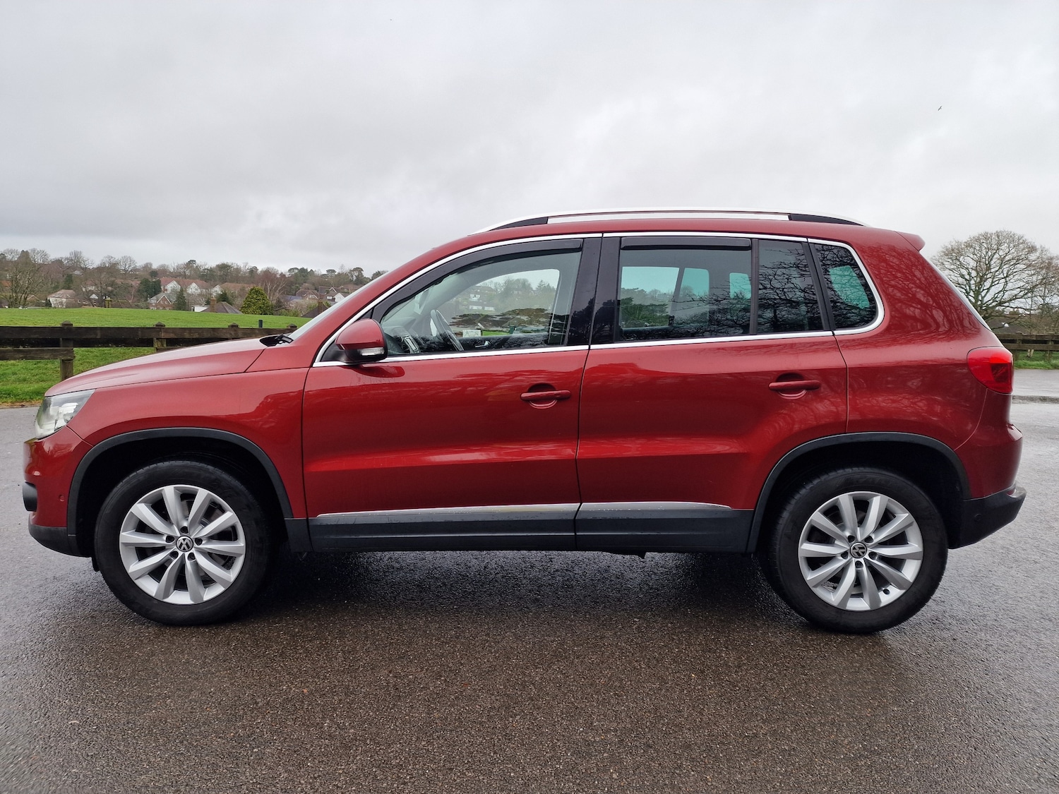 Used Volkswagen Tiguan 2015 for sale - 77638790: Photo 3