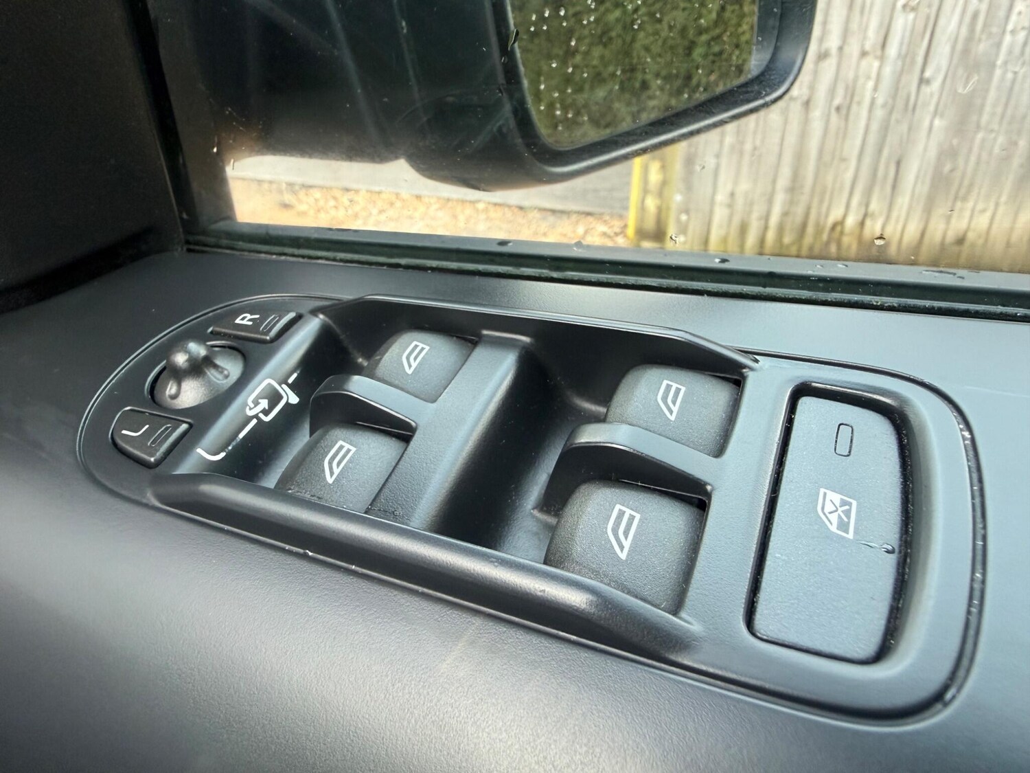 Used Land Rover Freelander 2014 for sale - 77927908: Photo 24