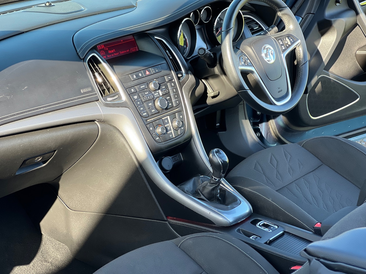 Used Vauxhall Cascada 2013 for sale - 78009369: Photo 14