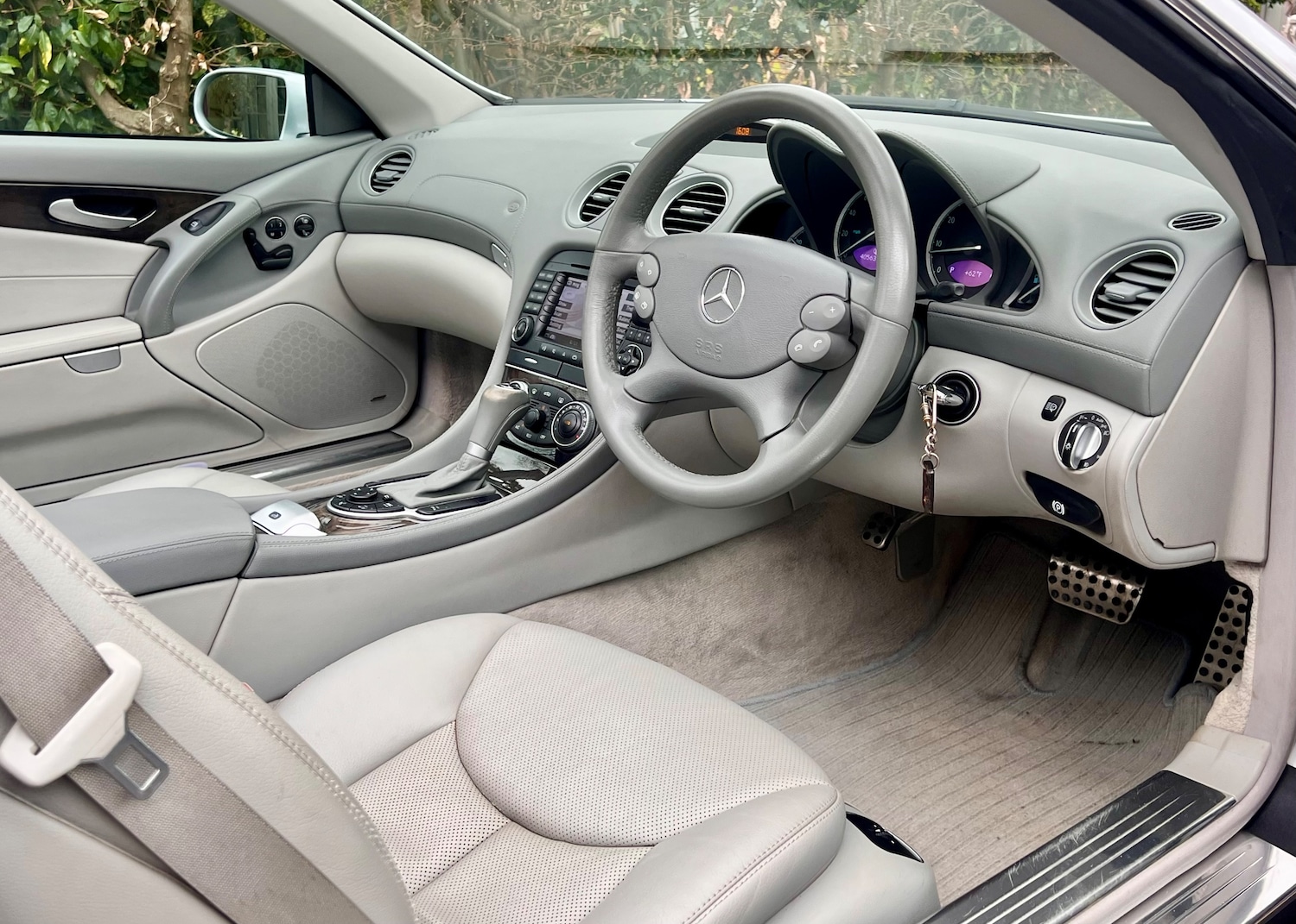 Used Mercedes-Benz SL 2008 for sale - 78210668: Photo 8